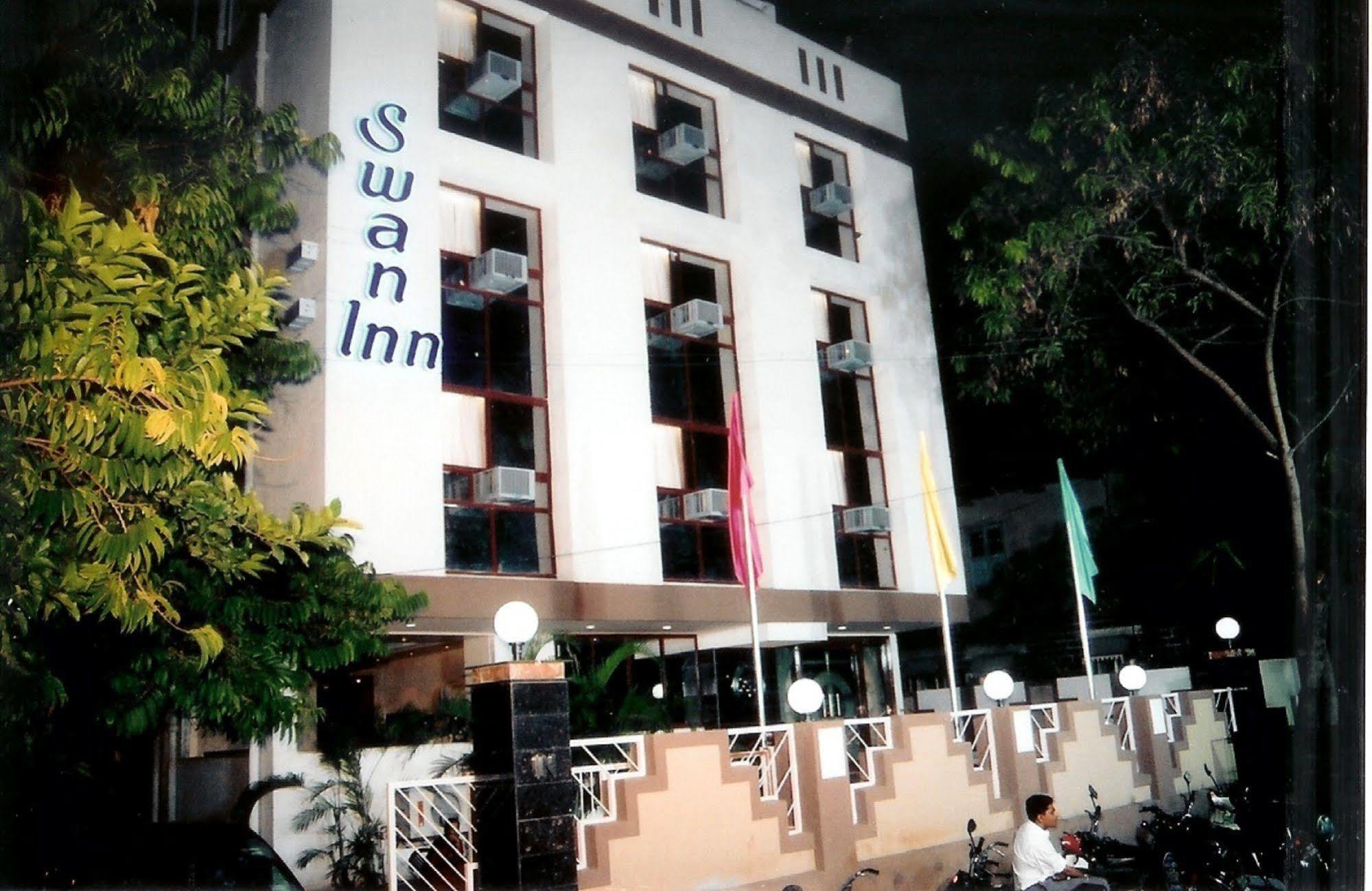 Hotel Swan Inn Púna Exteriér fotografie